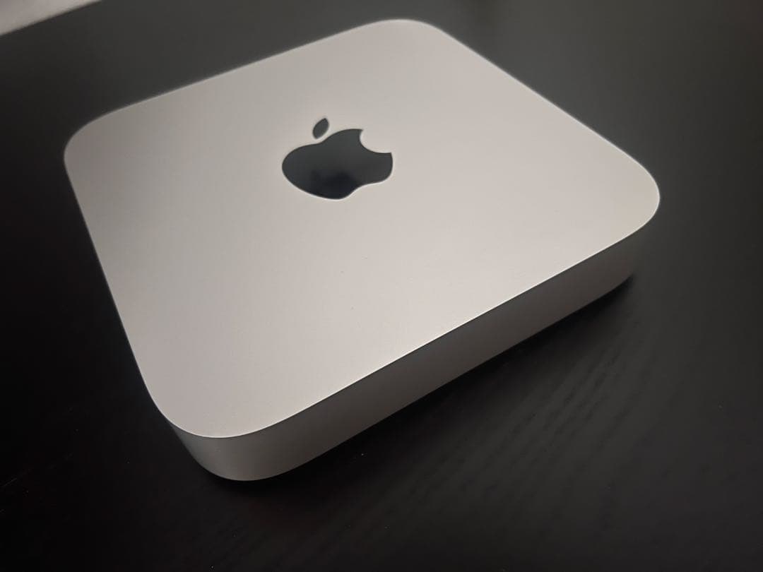 【極美品】Mac Mini m2 16GB 512GB マウス付き