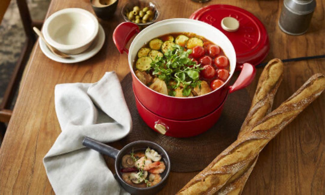 【新品未使用品】ブルーノ　マルチグリルポット　レッド