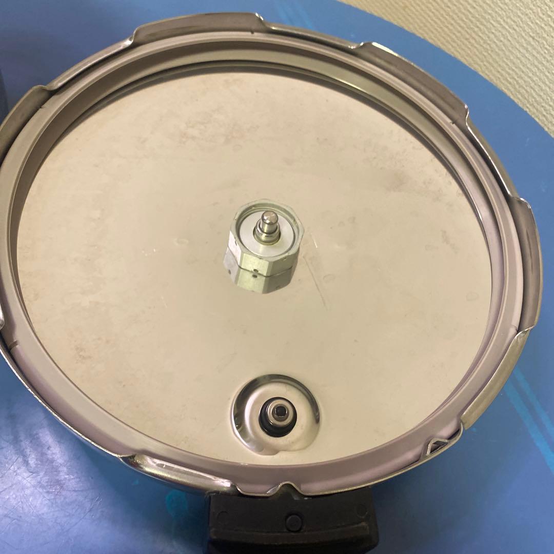 フィスラーステンレス圧力鍋 6L 0062