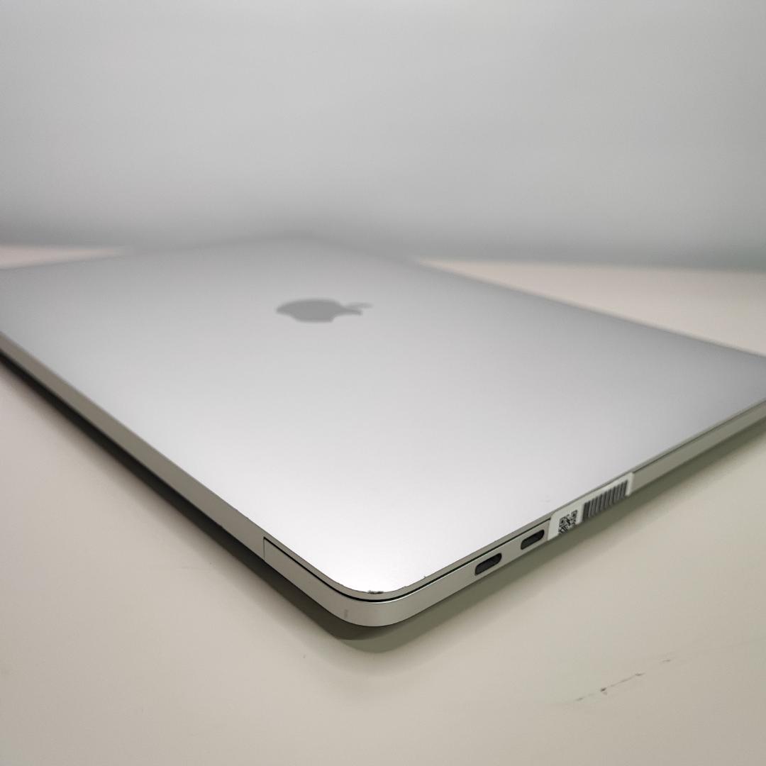 MacBookPro2020 13.3㌅ i7-1068 /16GB/512GB