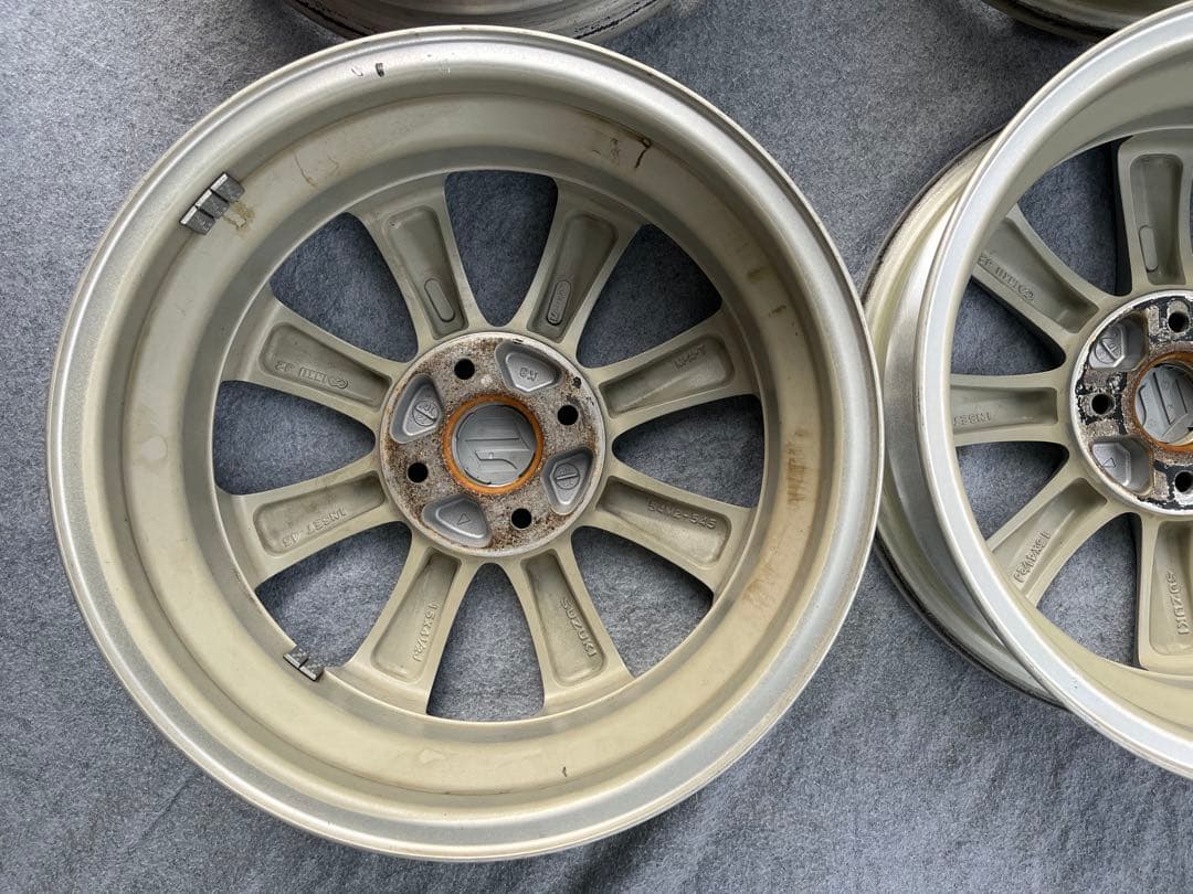 値下げしました❗️ 送料込みです❗️ガリ傷無し！スズキ純正ホイール15インチ