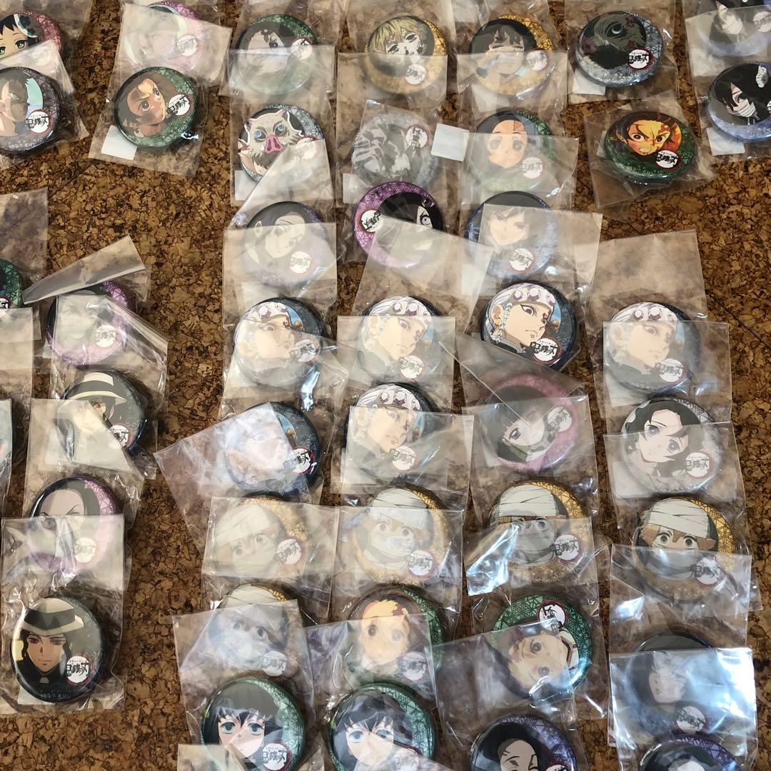 鬼滅の刃　くじ引き缶バッジ　一期前半〜七期後半　105個セット