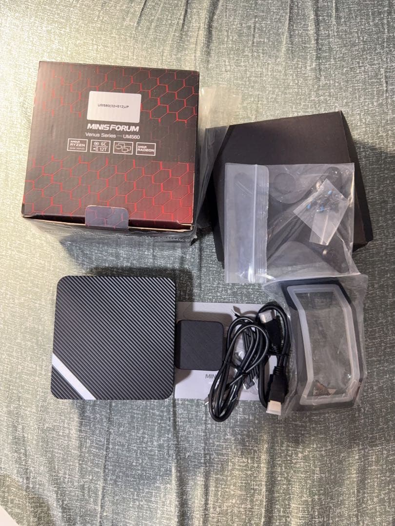 C*R様 MINISFORUM UM560 (ジャンク)