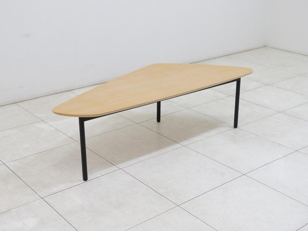 イデー リル テーブル 79,800円 センターリビング検アクタスコンランシボネ