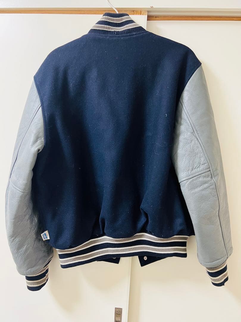 Crosby スタジャン ネイビー/グレー(袖は牛革)