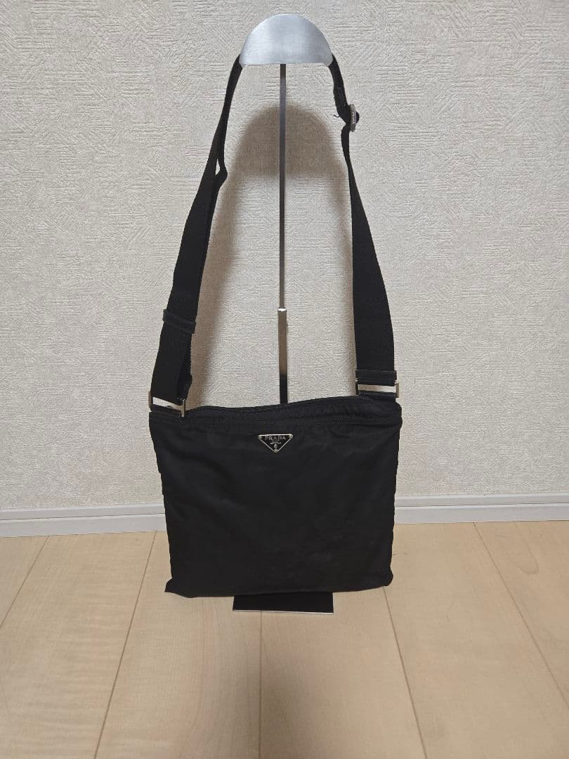 PRADA 三角プレート 黒 ブラック 白タグ テスート ショルダーバッグ