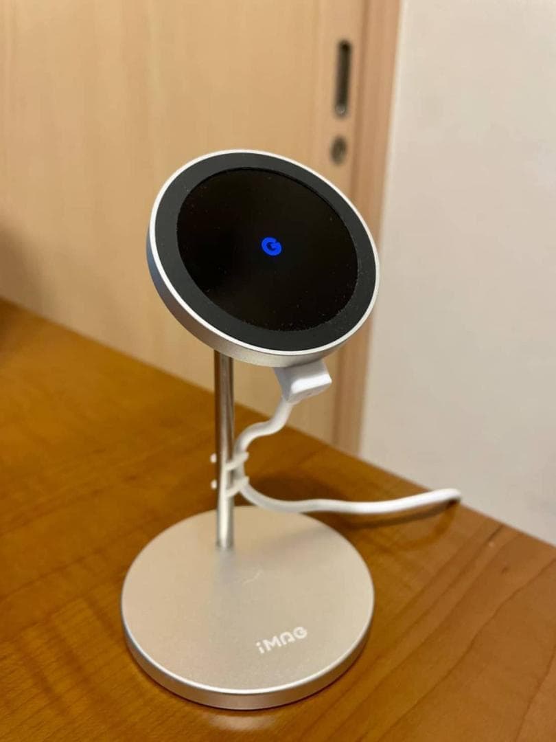 iPhone用磁石充電スタンド Mag-safe対応