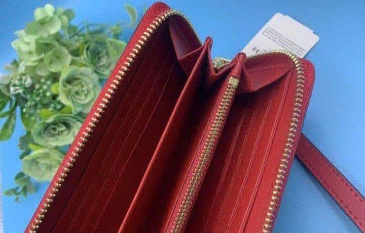 新品未使用コーチ長財布ブラウンレッドシグネチャー レディースメンズ送料無料