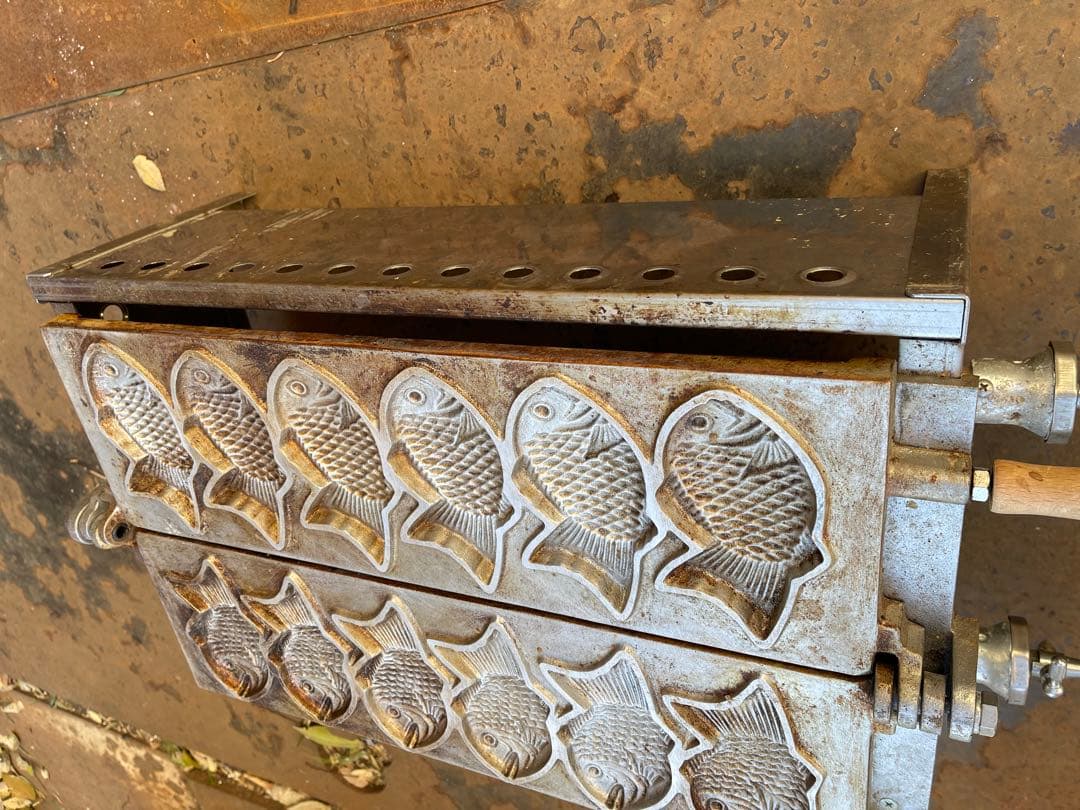 たい焼き器 業務用（都市ガス）用（引取限定）