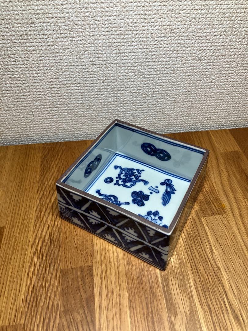新品未使用　九谷焼　萠窯　四方鉢　染付 藍九谷　山本長左・妙泉陶房に師