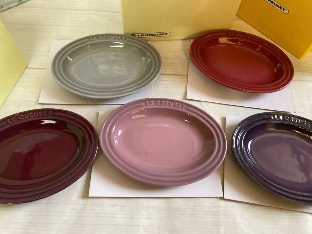 Le Creuset ルクルーゼ メゾンドパリ　オーバルプレート　パイディッシュ