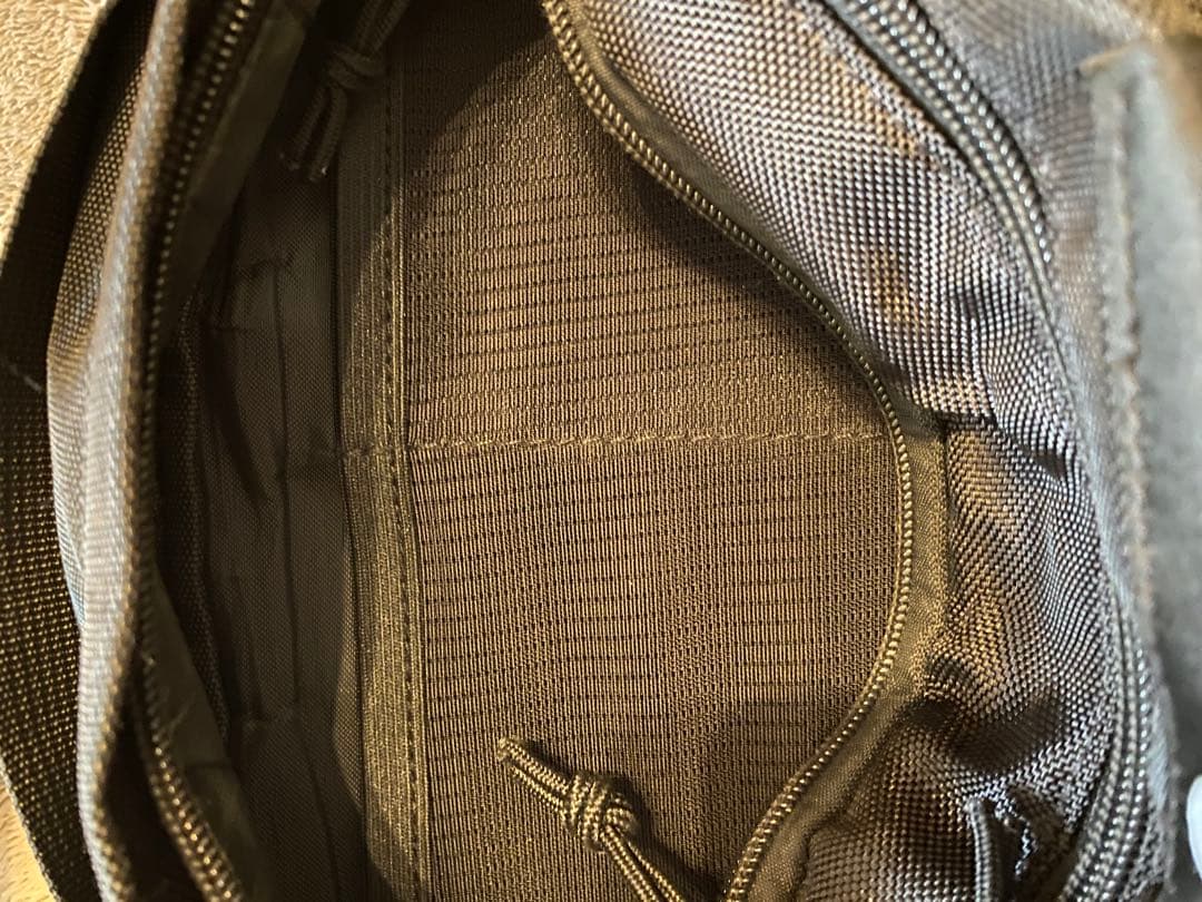 Supreme ボディバッグ・ウエストポーチ ブラック