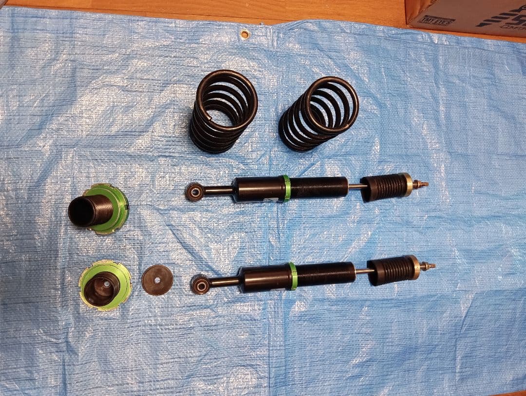 ★ダイハツイースla300s　車高調★ジャンク品/バネ４本、ベアリング付