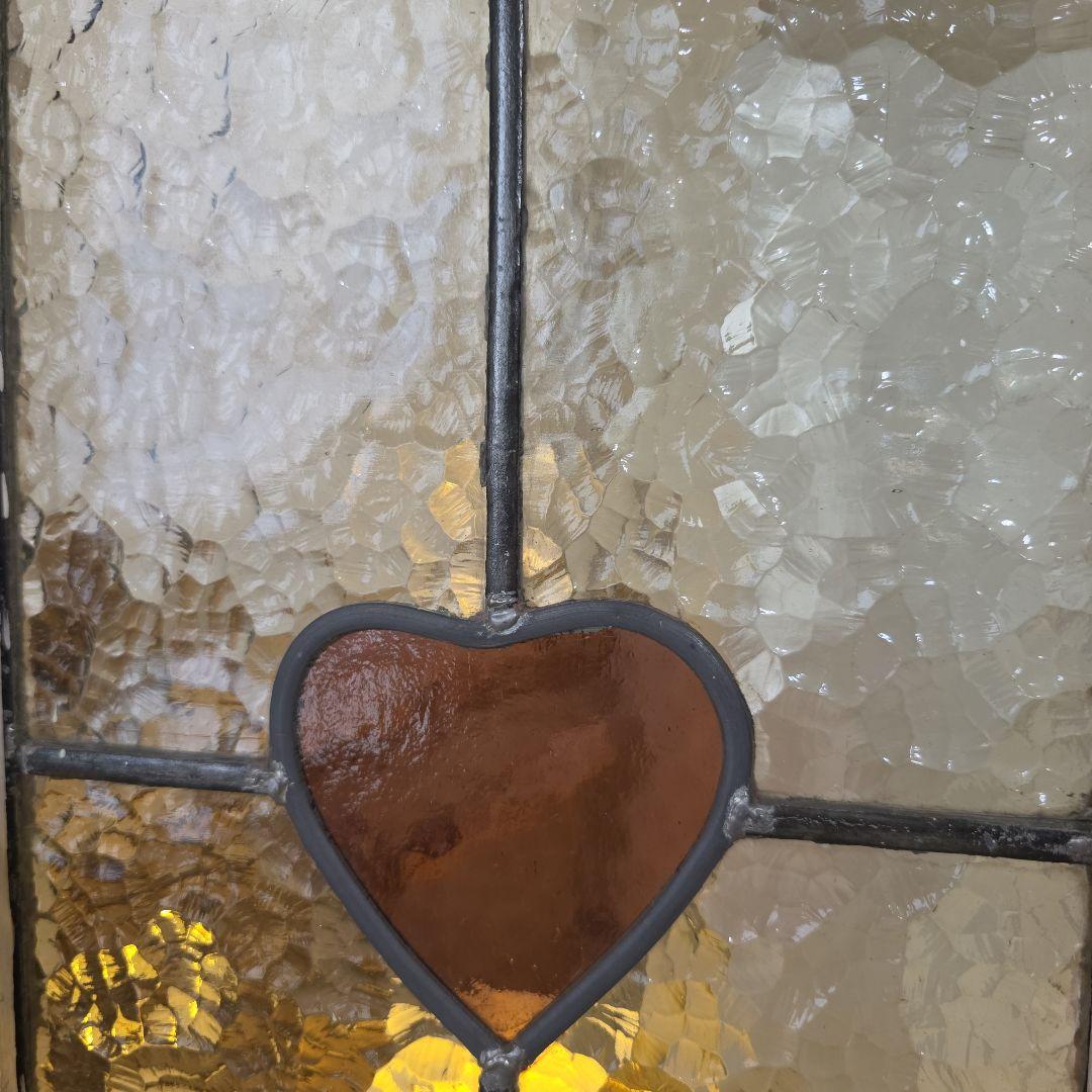 イギリスアンティーク　ステンドグラス　教会　波ガラス　ハート模様