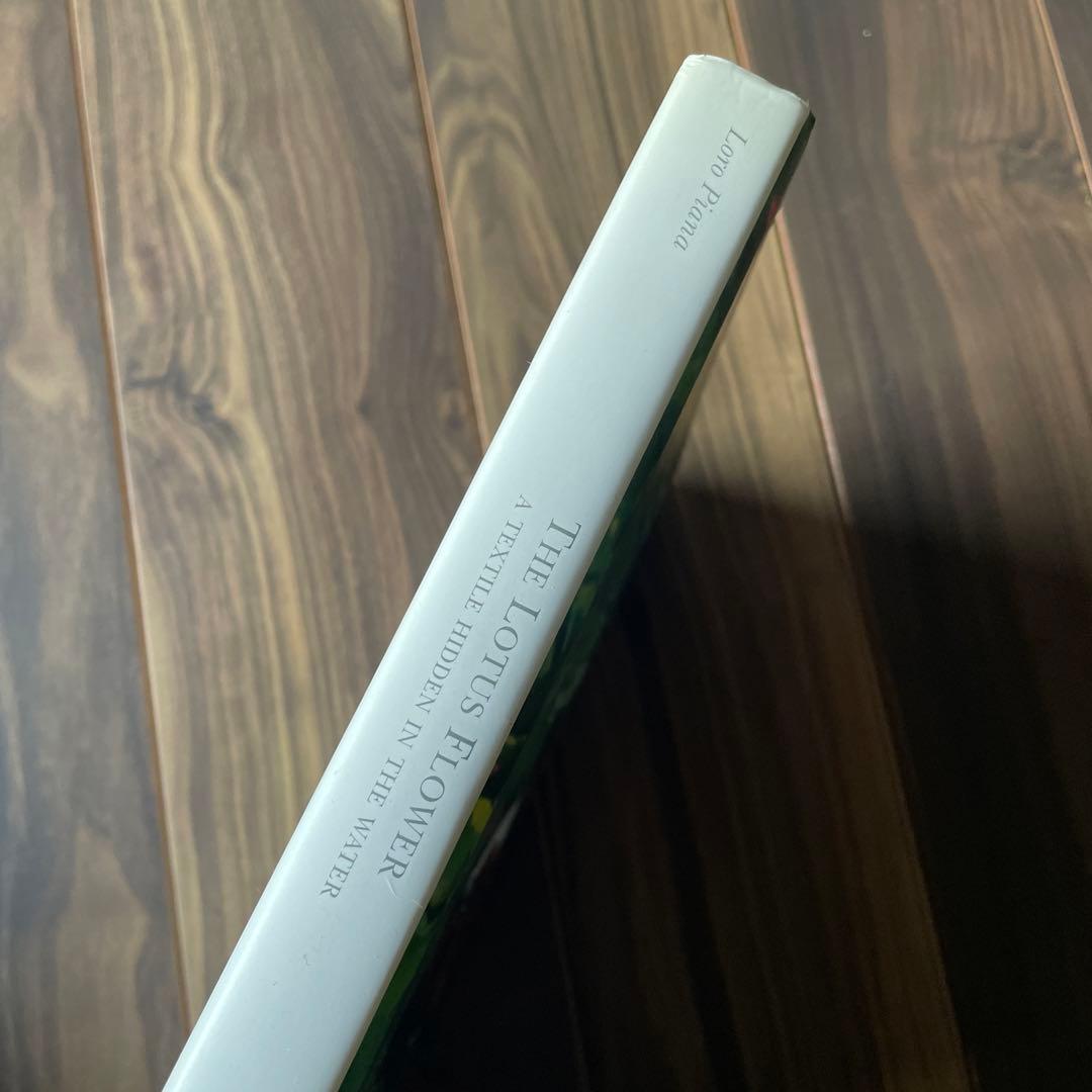 アート・デザイン・音楽 The Lotus Flower: A Textile Hidden in