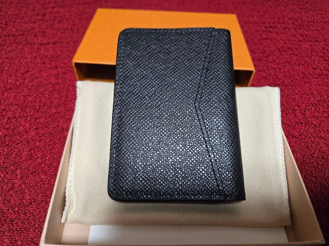 LOUIS VUITTON タイガ 名刺入れ