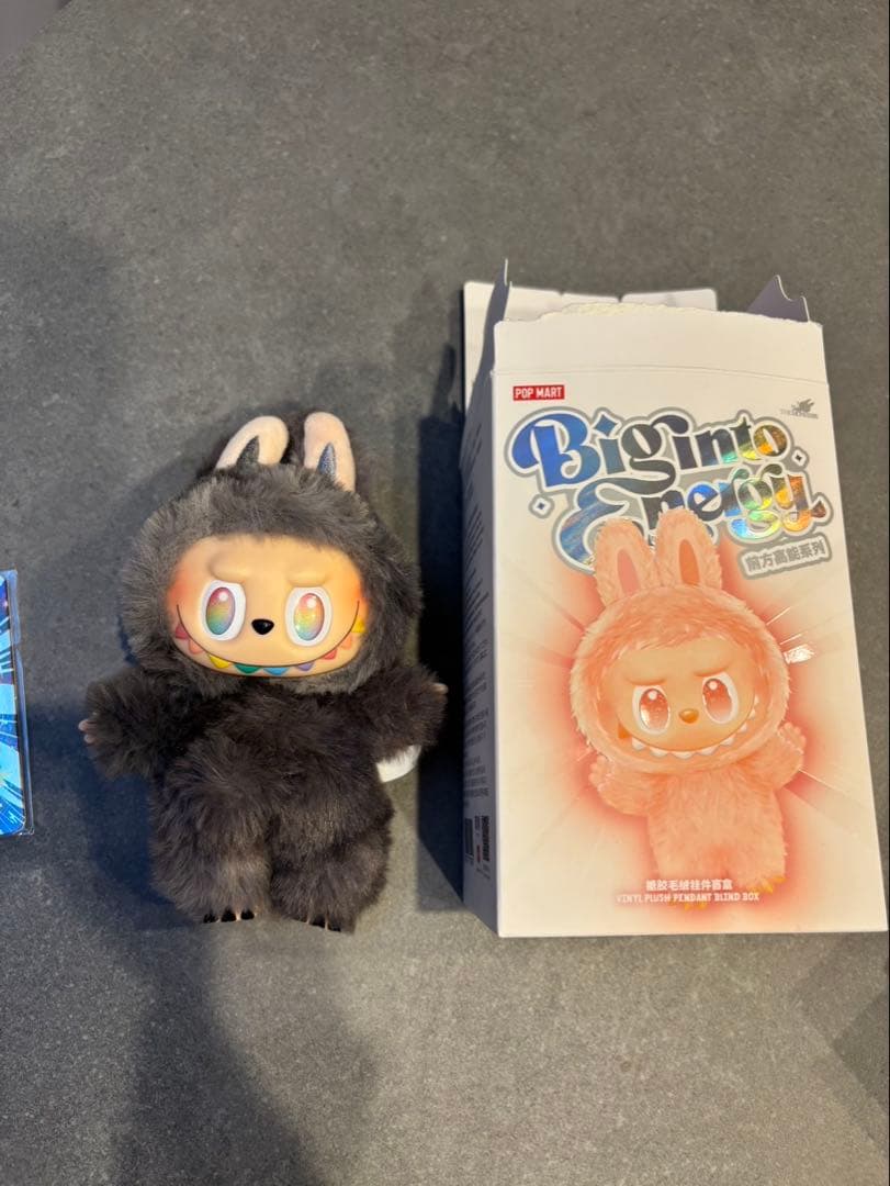 【新品・未使用】正規品ラブブシークレット約15cm カード付き