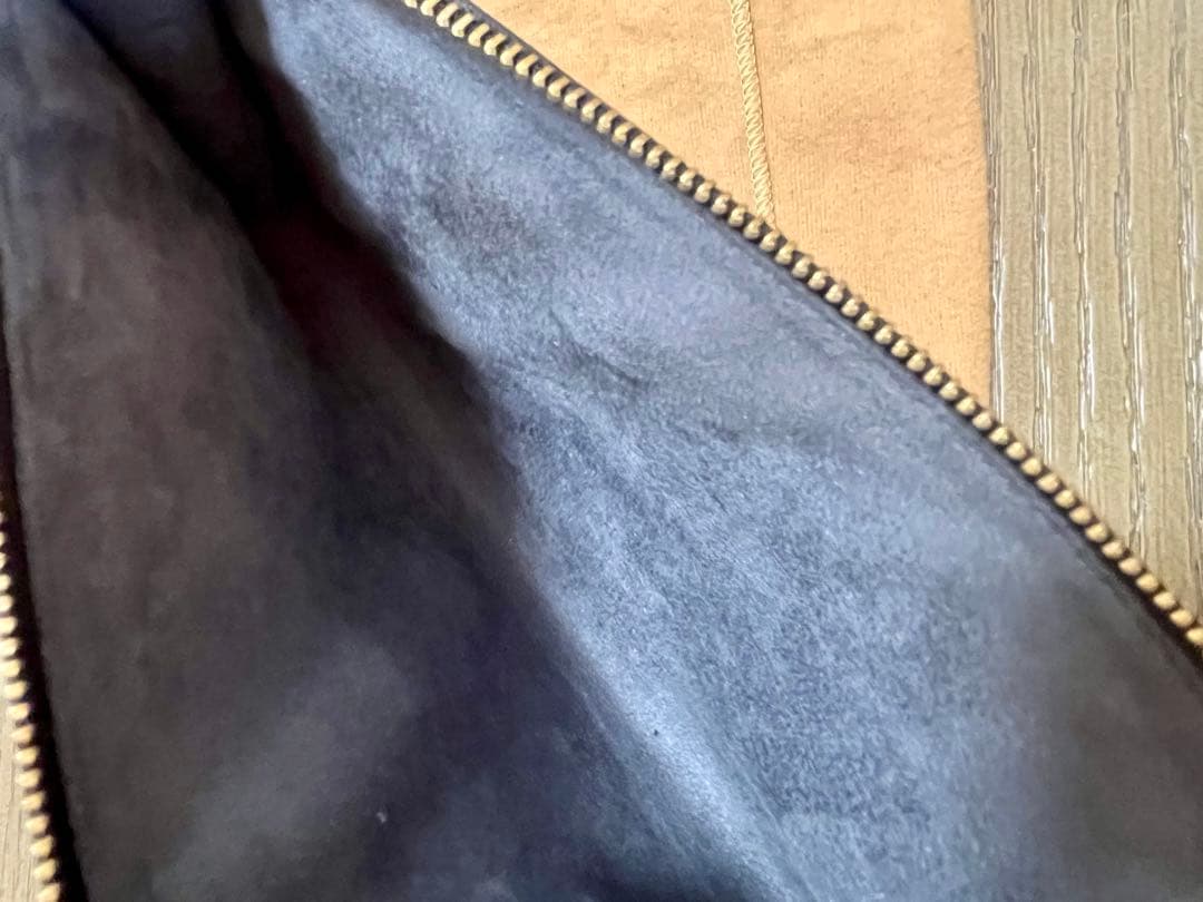 LOUIS VUITTON エピ ポシェット 黒