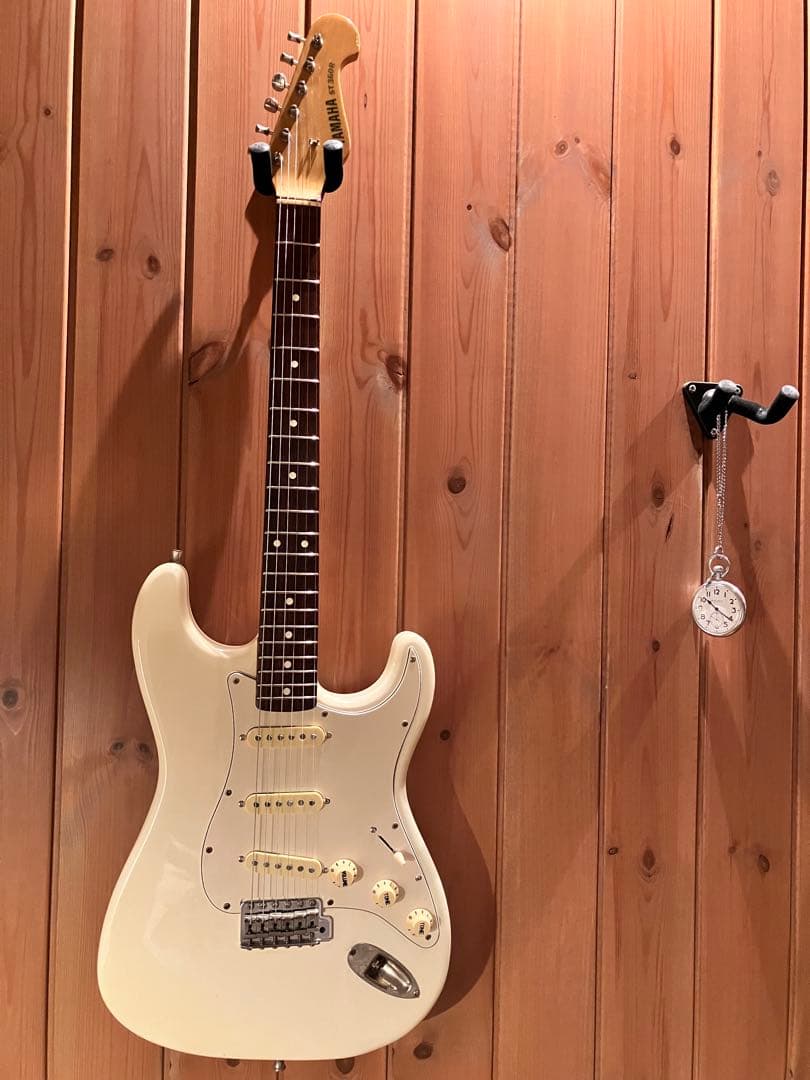 80年代ジャパンビンテージ　YAMAHAストラト　st360R