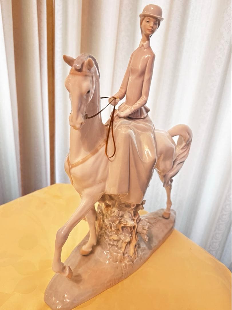 【ヨシカネ】LLADRO リヤドロ　馬に乗る女性　陶器