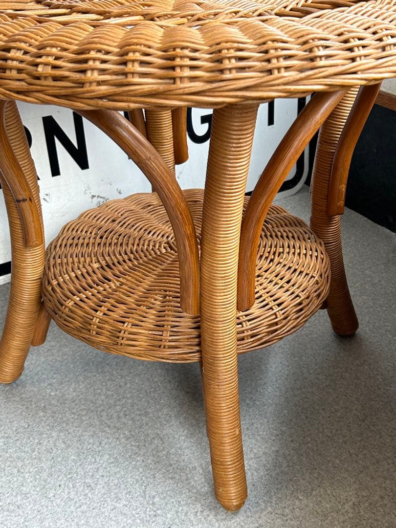 ヴィンテージ 籐家具 ラタン 丸テーブル　サイドテーブル　カフェテーブル　レトロ