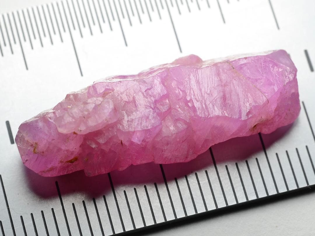 ピンクサファイア ★ ベトナム産 鉱物標本 原石 宝石 鉱石 ルビー 天然石 5
