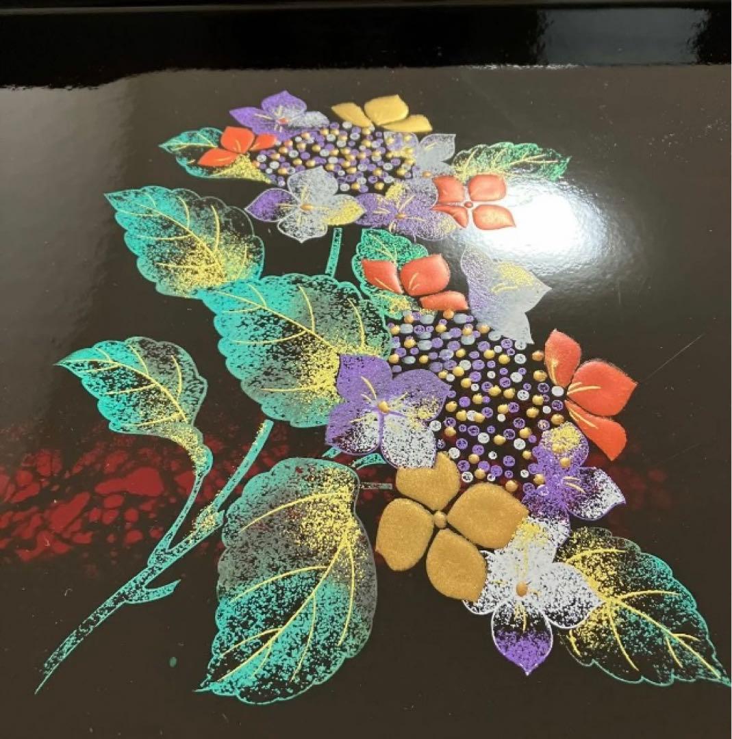 新品　未使用　おぼん　漆塗り　高級　レア　希少価値　匿名発送　送料無料　花柄