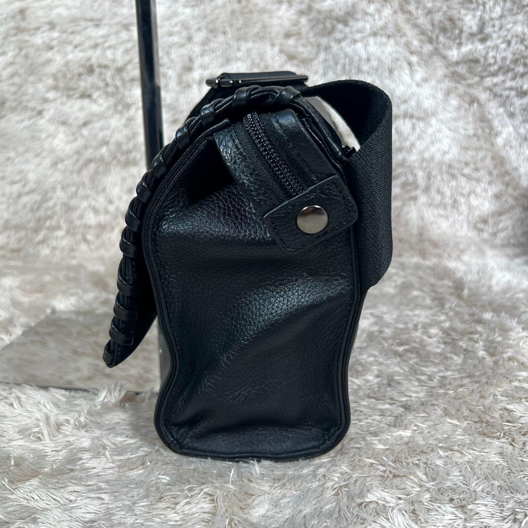 極美品✨　イアパピヨネ　ワイドテープショルダーバッグ　黒　ブラック