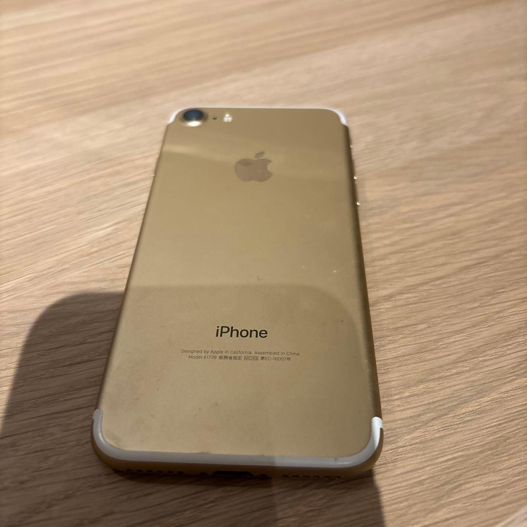 Apple iPhone 7 ゴールド 本体