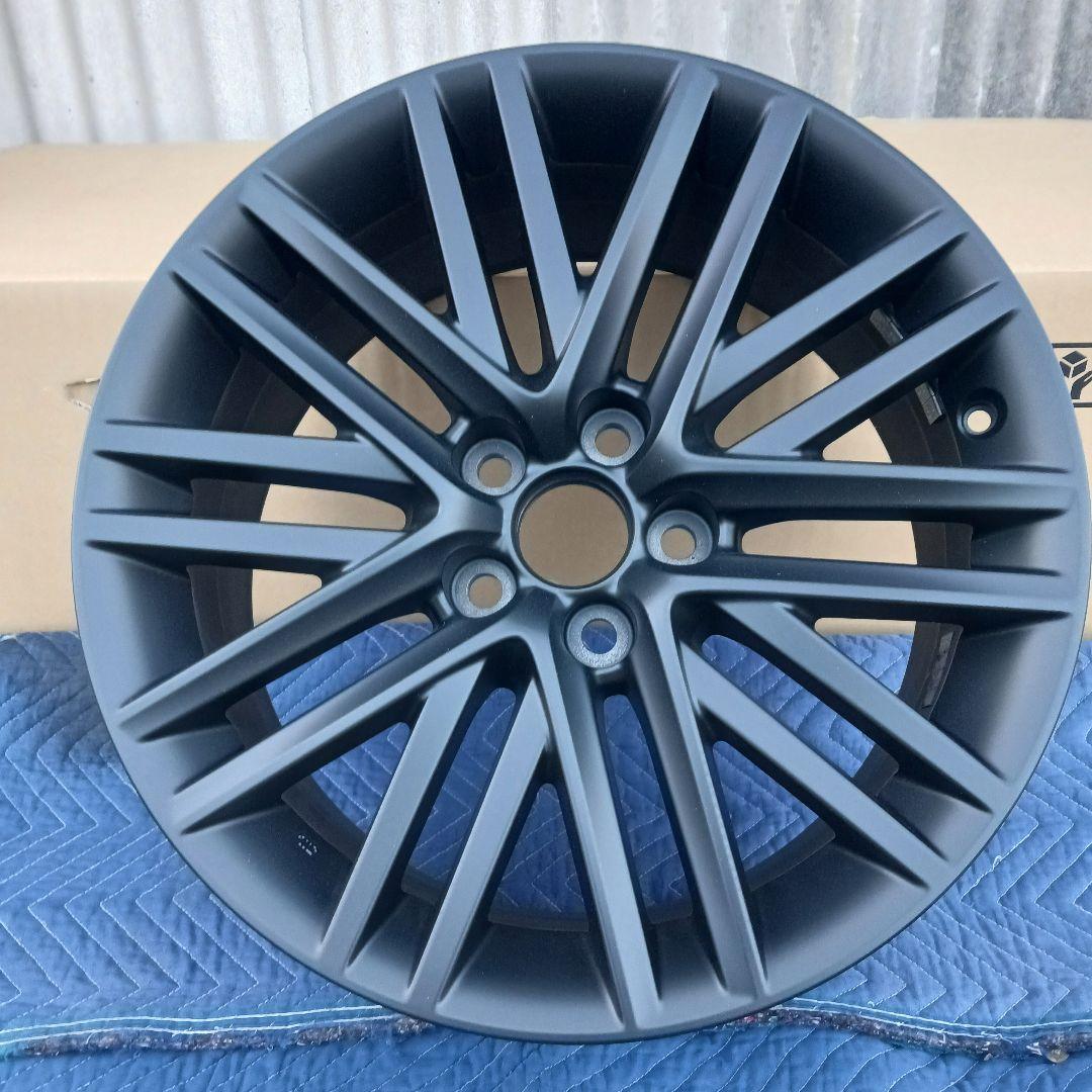 令和4年式AZSH20トヨタクラウン純正アルミホイル艶消しブラック仕様中古美品