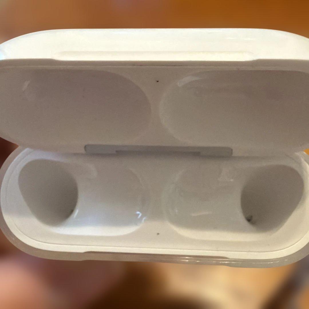 ほぼ新品！AirPods Pro 3 本体