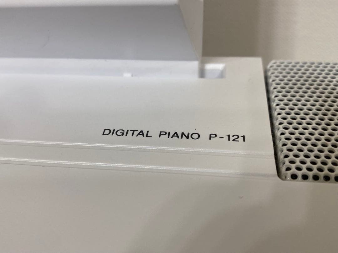 【値下不可】YAMAHA 電子ピアノP-121と専用スタンド・専用ペダルのセット