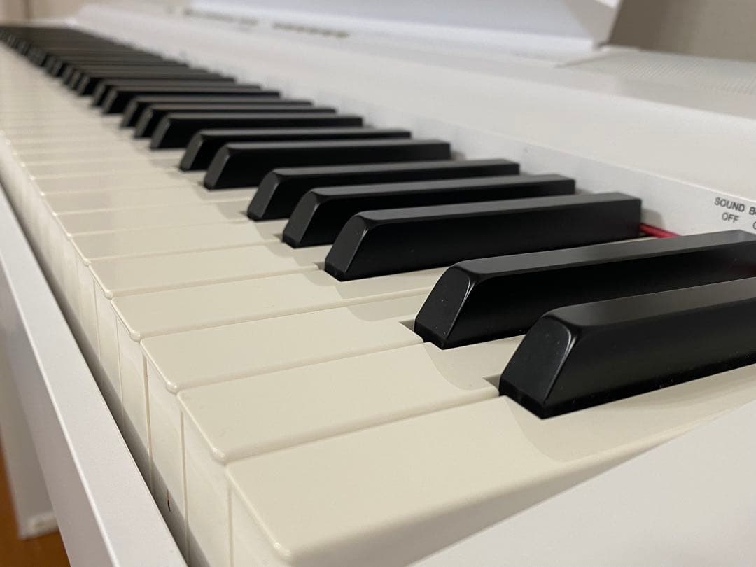 【値下不可】YAMAHA 電子ピアノP-121と専用スタンド・専用ペダルのセット