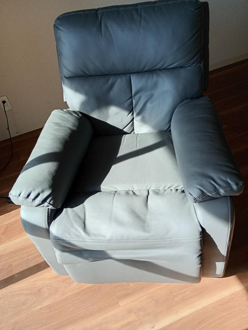 【スマホ充電可&回転式 1人掛け 電動リクライニング ソファ オットマン一体型