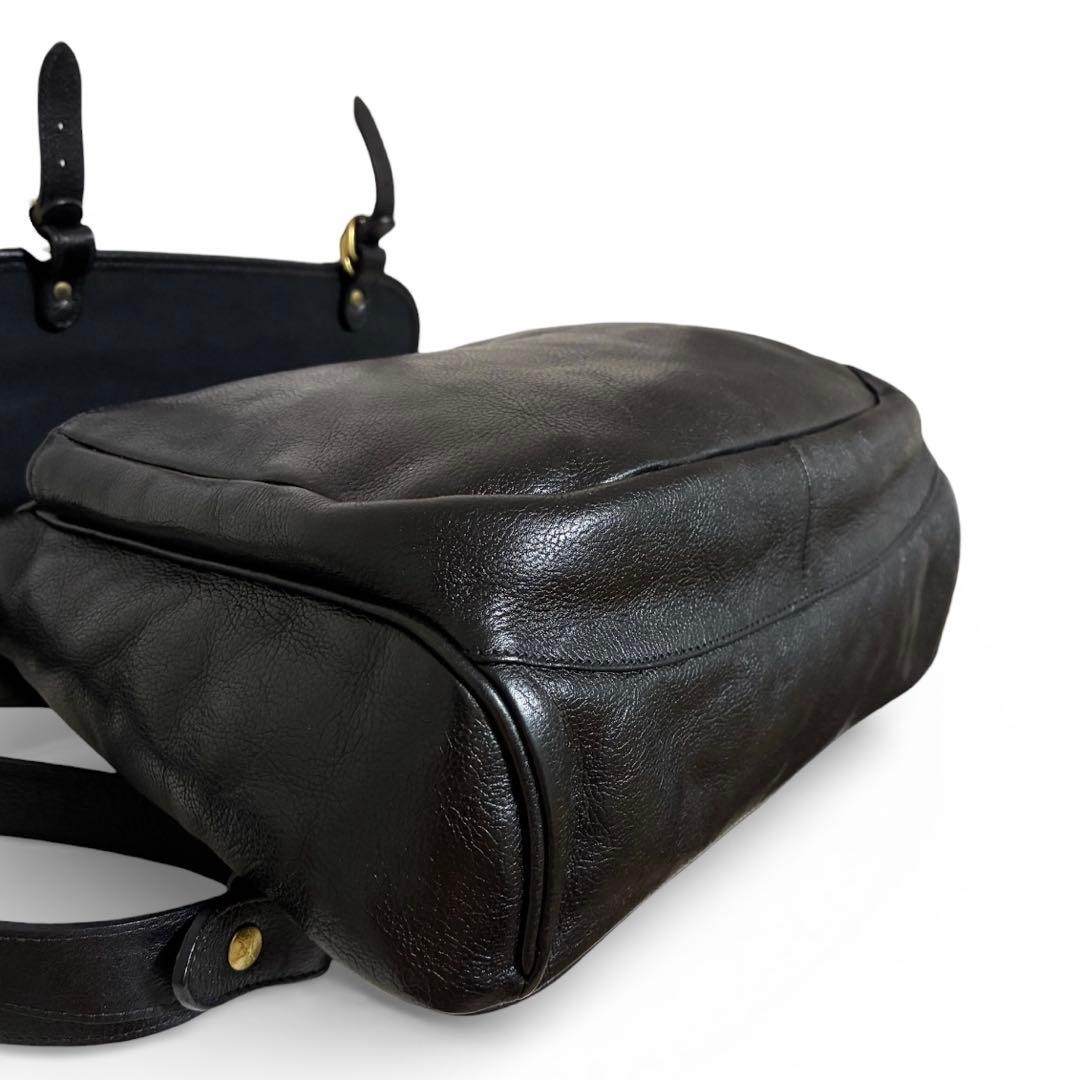 【でぐ様】　　イルビゾンテ 牛革ショルダーバッグ かぶせメッセンジャーバッグ