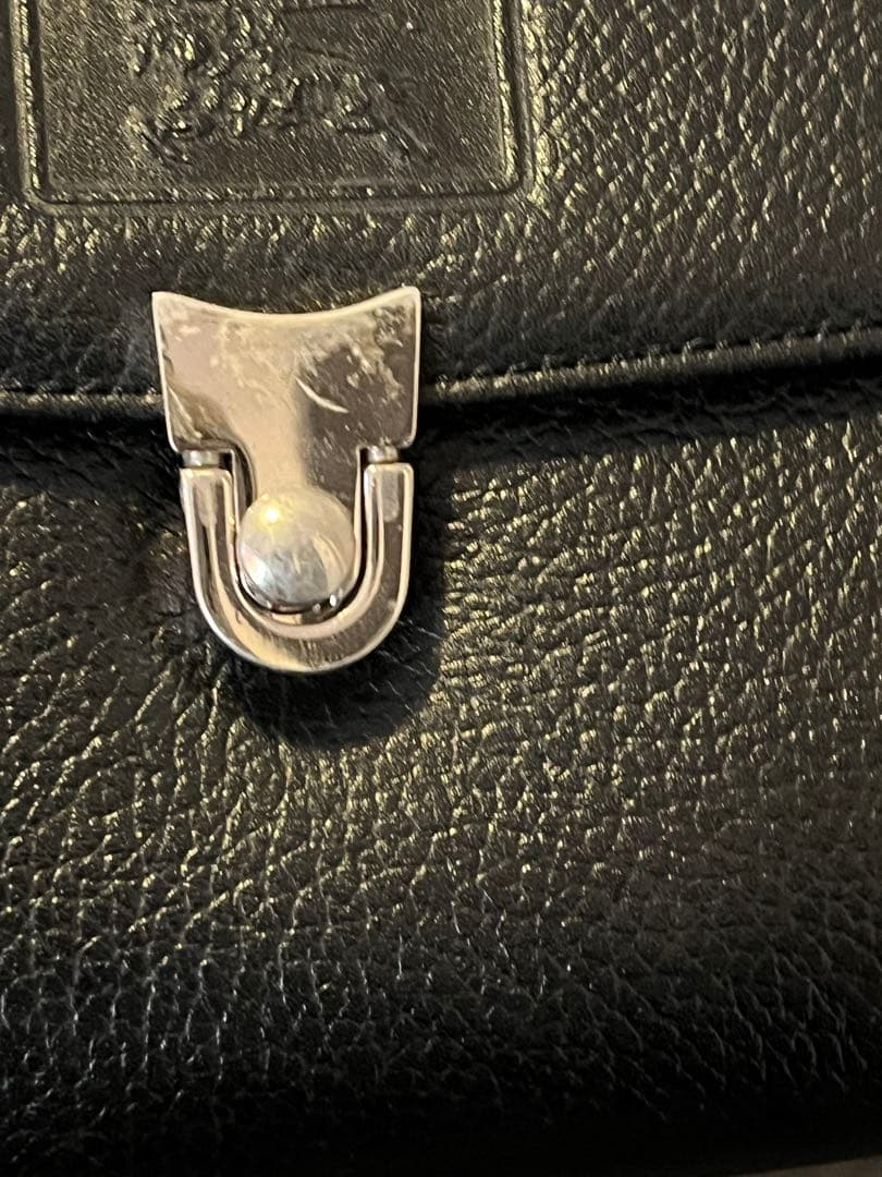 Burberry ブラックレザーハンドバッグ