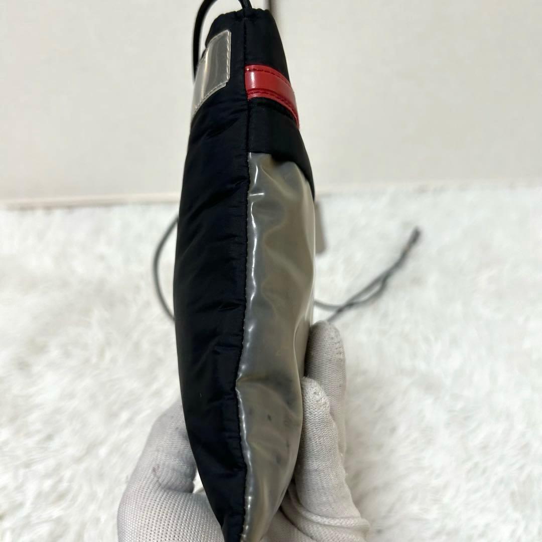 【希少✨ヴィンテージ】プラダスポーツ　サコッシユニセックス　コンパクト　黒　人気