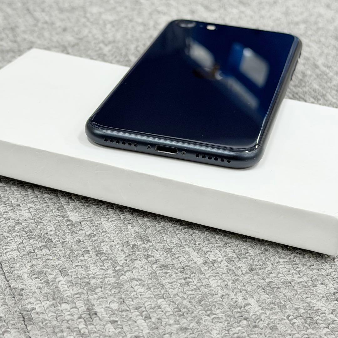iPhone SE3 128GB ミッドナイトSIMフリー