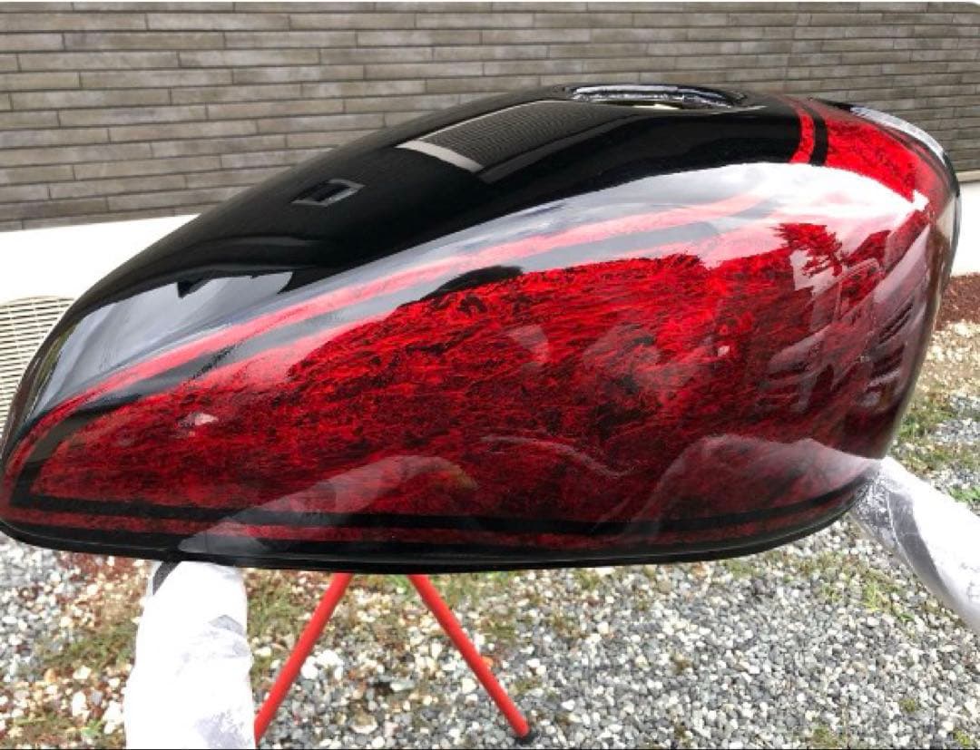 ゼファー400 ガソリンタンク　火の玉ラップ塗装