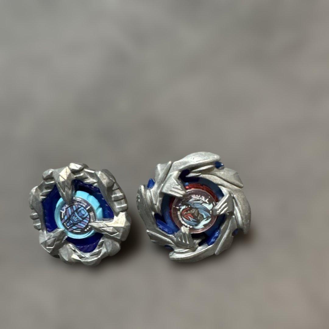 ベイプレードドーム✖️2台　駒✖️10個スターターセット