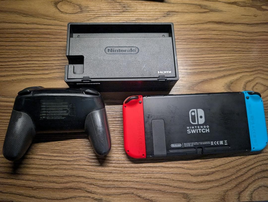 Nintendo Switch 本体 & 純正プロコン 付属品あり