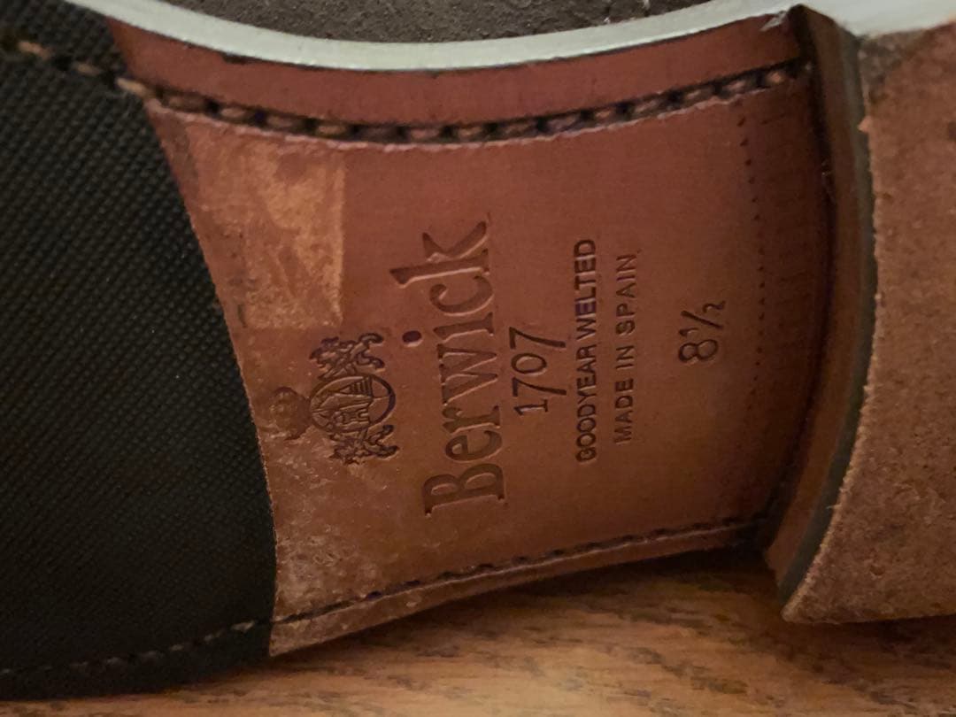 【スペイン製】Berwick スエード サイドゴアブーツ