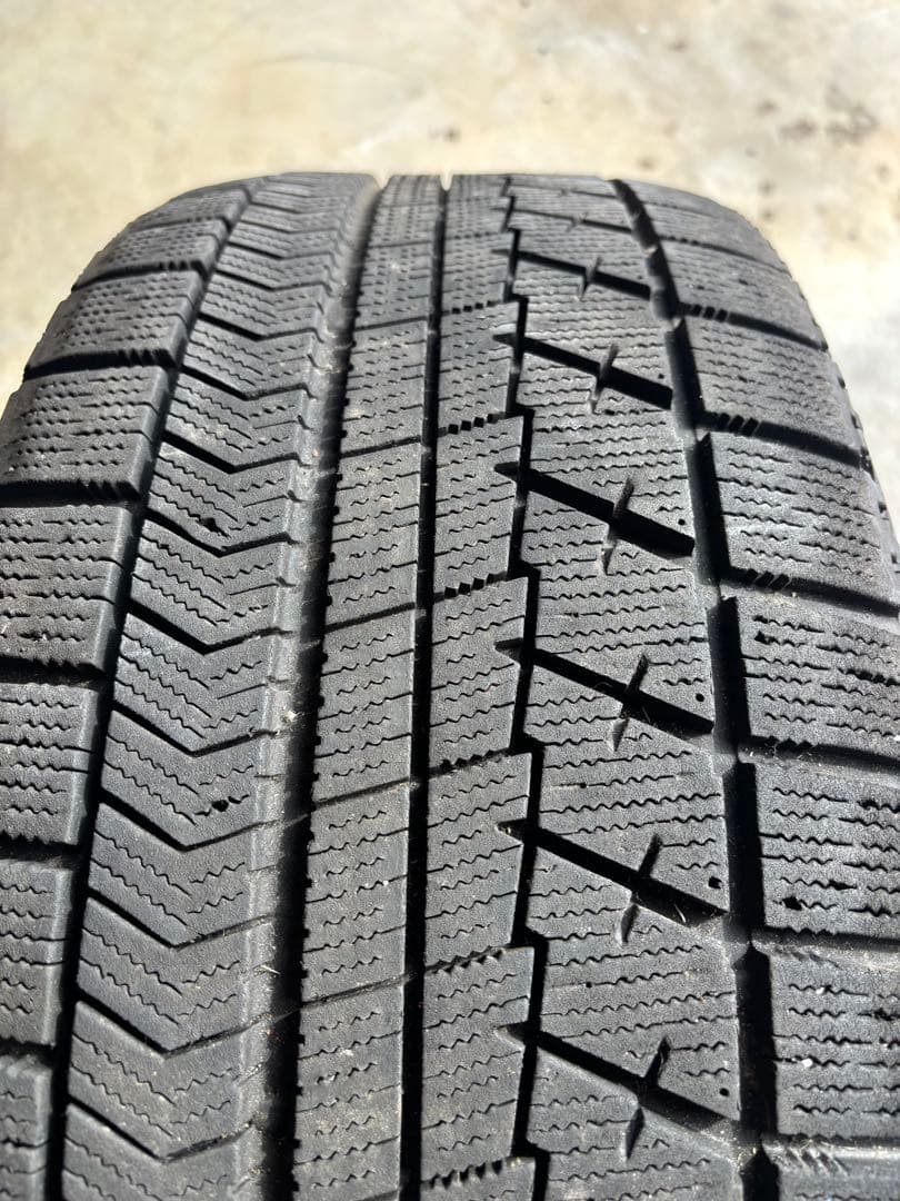 30アルファード純正　235/50R18 VRX