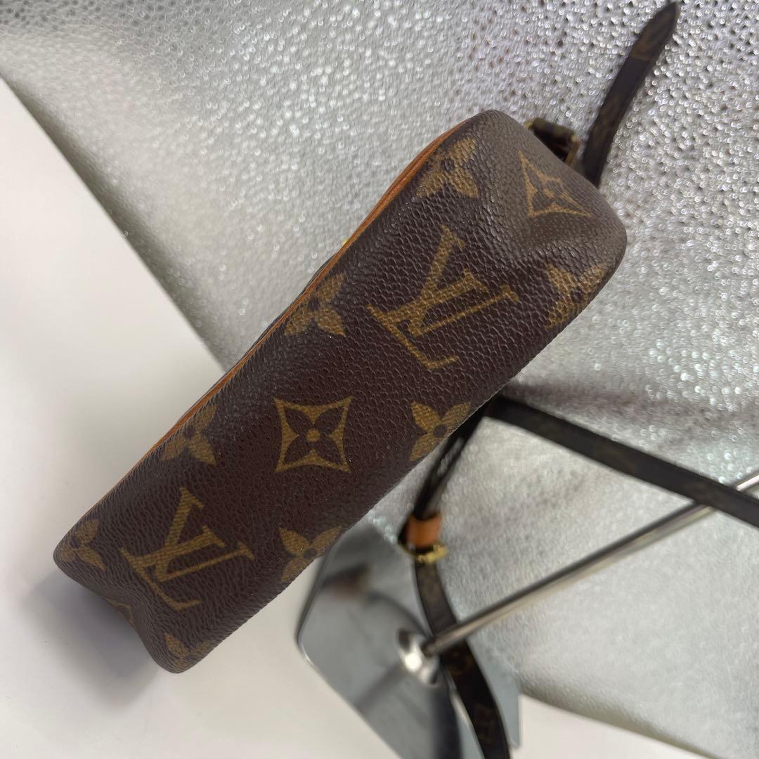 LOUIS VUITTON ルイヴィトン　ダヌーブ　ショルダーバッグ