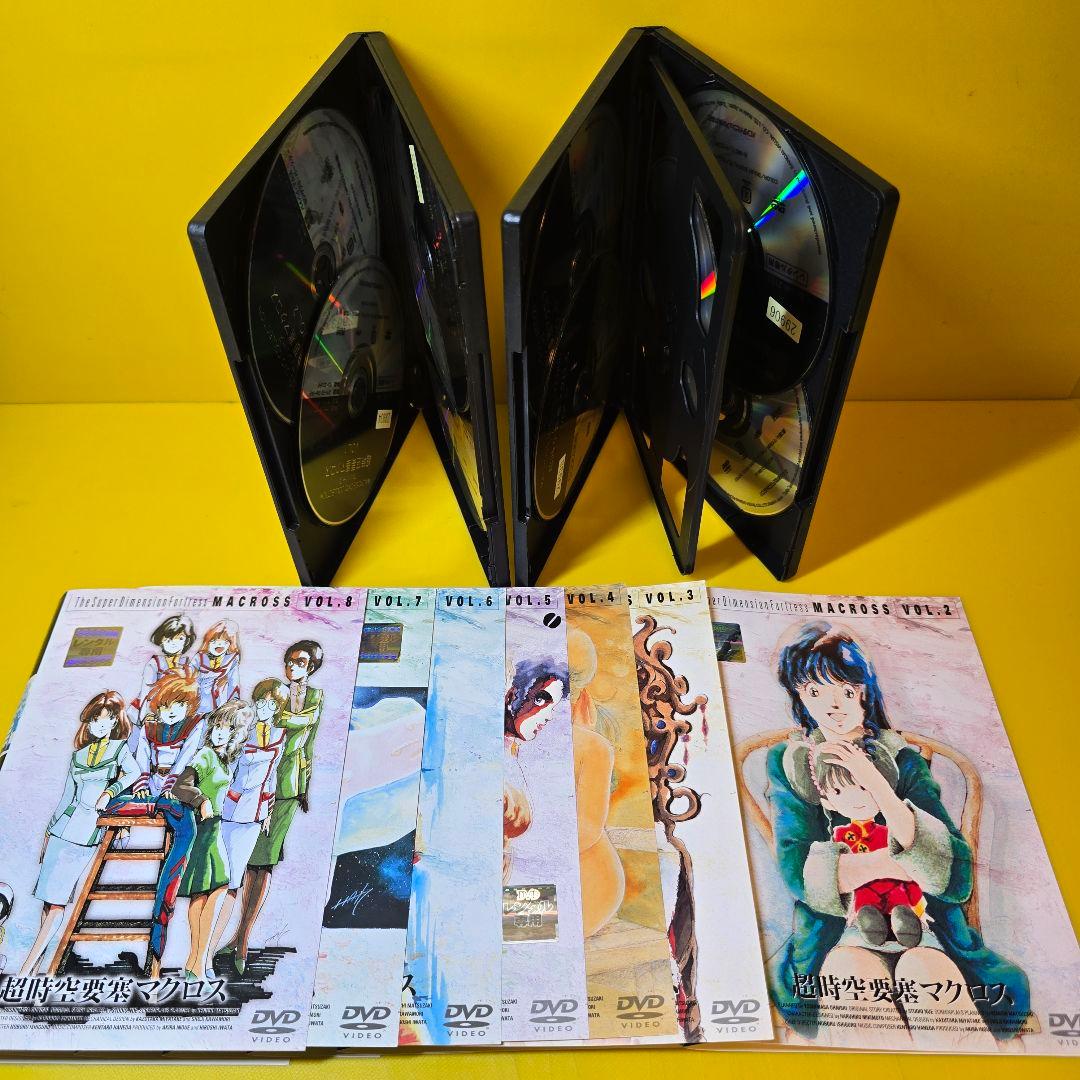 新品ケース交換済み　超時空要塞マクロス　DVD 全9巻+ 愛・おぼえていますか
