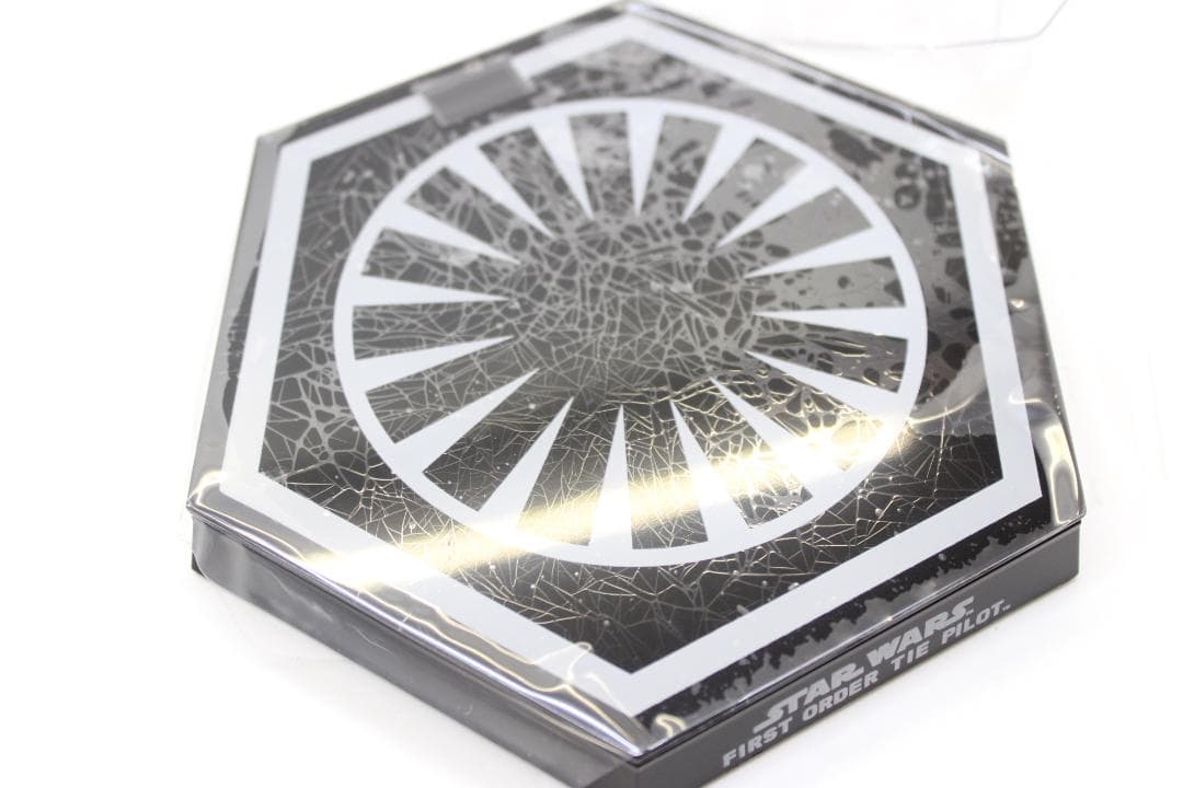 ホットトイズ タイ・ファイター・パイロット 絶版 29-MA0929-05