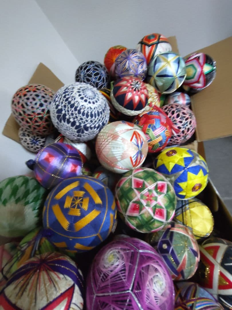 みー　ハンドメイド手鞠160個超①