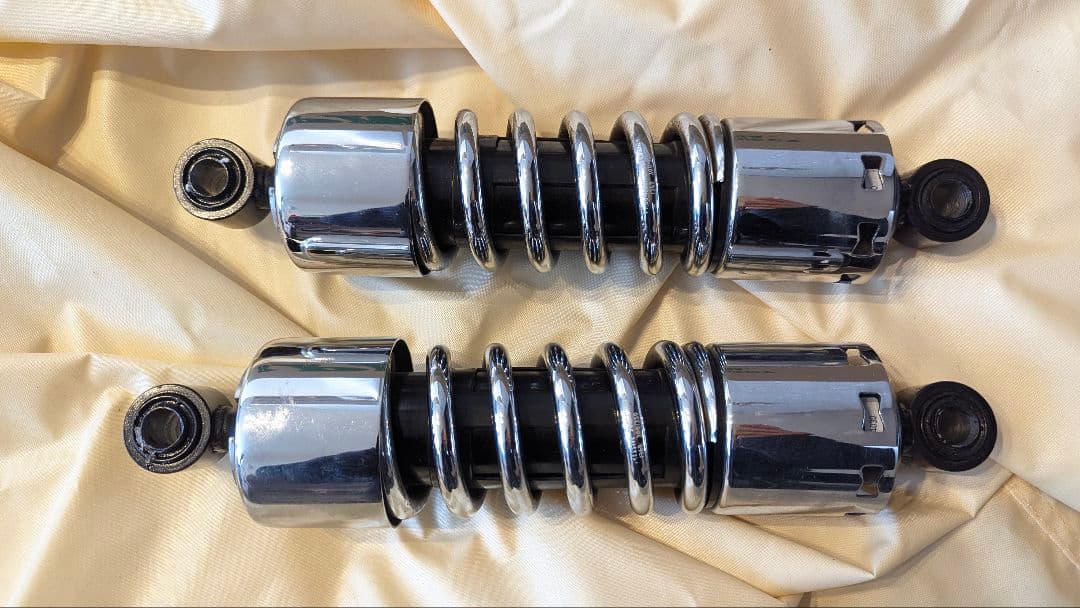 プログレッシブ　サスペンション