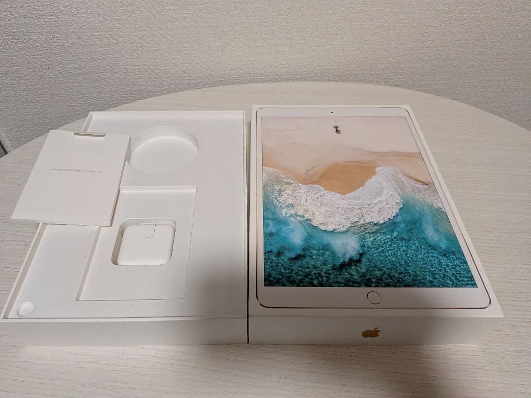 APPLE iPad Pro 10.5インチ　2017年モデル　64GB