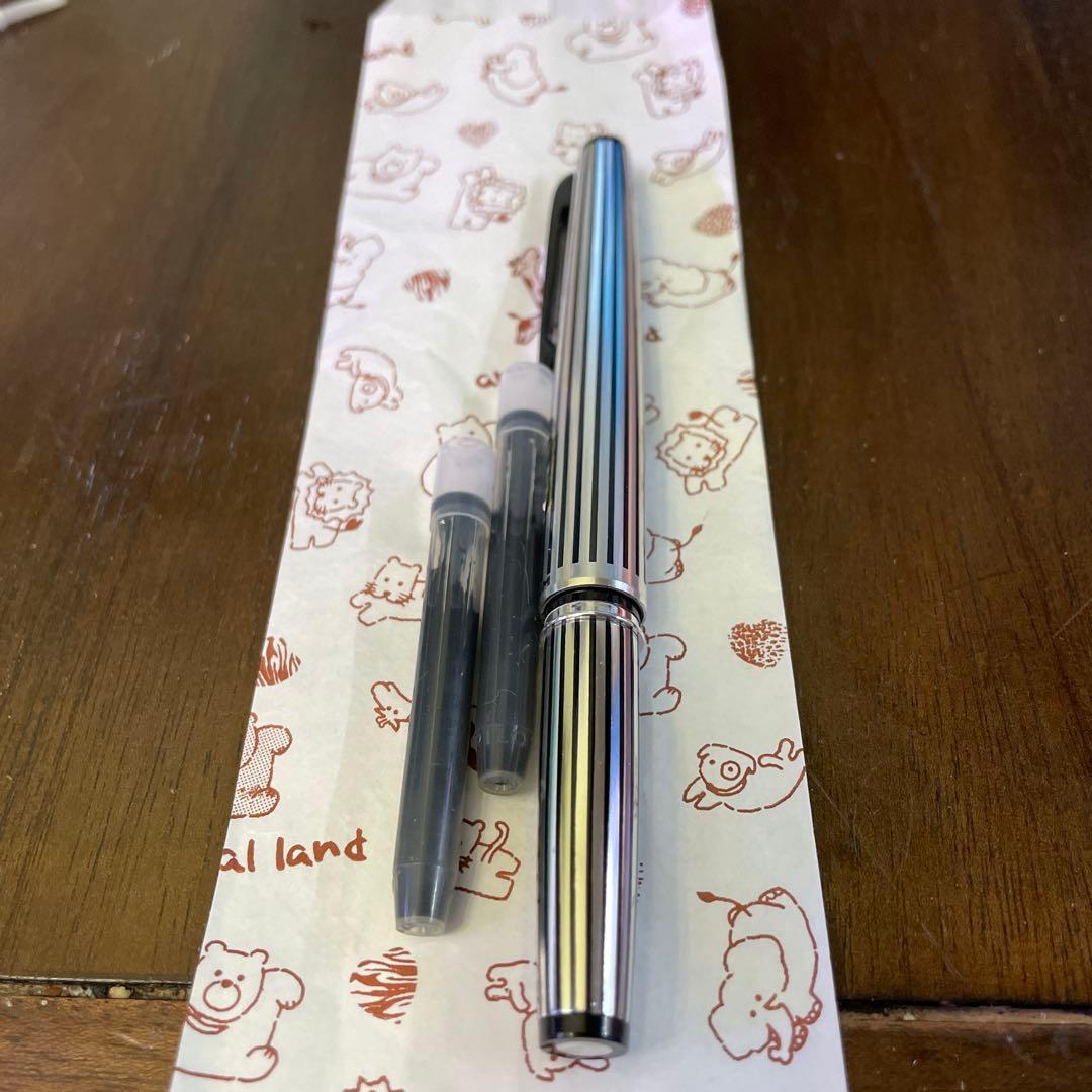 PLATINUM万年筆 プラチナ　先18金 ストライプ　インク2本 コンパクト
